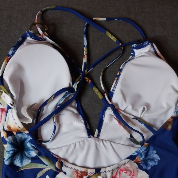 CUPSHE BATHING SUIT - Picture 3 of 7